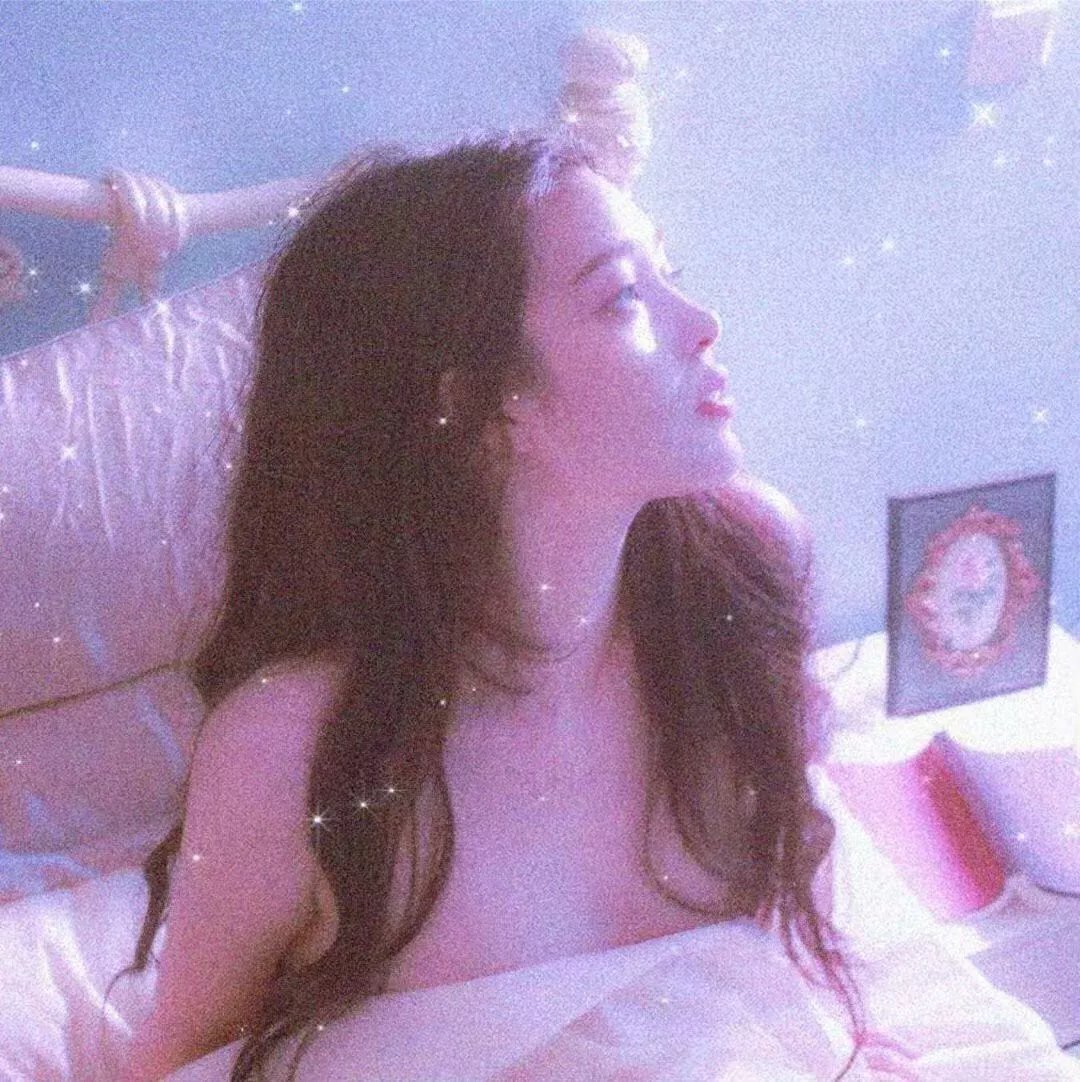 拿针的女孩